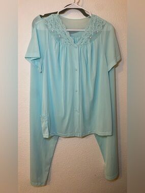 Vtg Shadowline Nylon Pajama Size 38 L/XL Aqua Lace Trim USA Short Sleeve 2 Piece